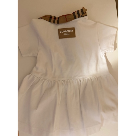 Burberry - Picture 2 of 2